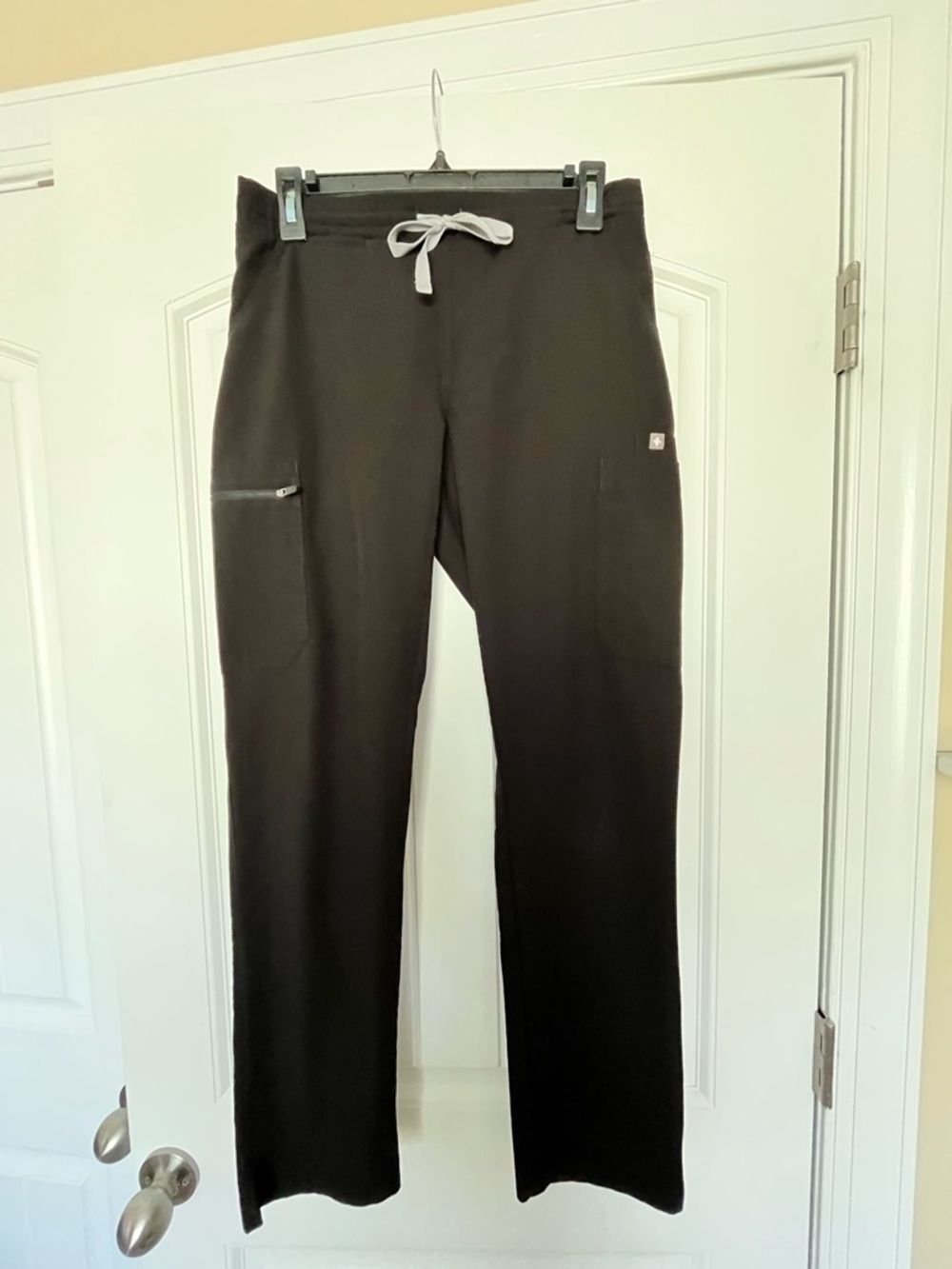 Figs Women’s Technical Collection Black Yola Skinny Scrub Pants Size Small